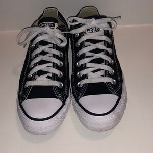 Like new Converse- black- mens 5-womens 7